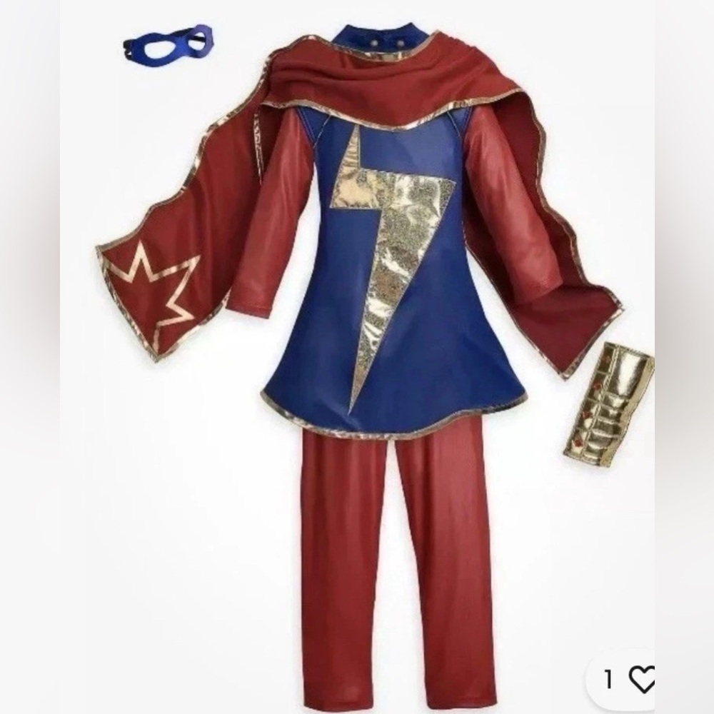 NWT Disney Store Miss Marvel Costume 9/10